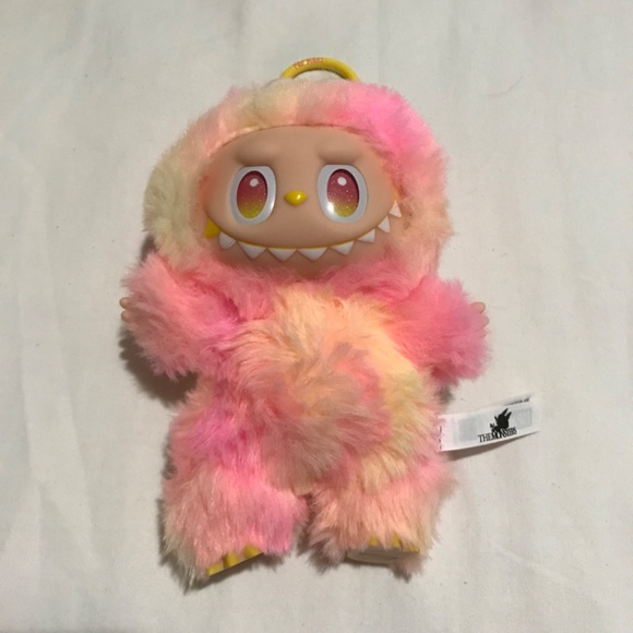 LOYALTY Labubu V3 Big Into Energy Authentic Vinyl Plush Pendant - Picture 2 of 5